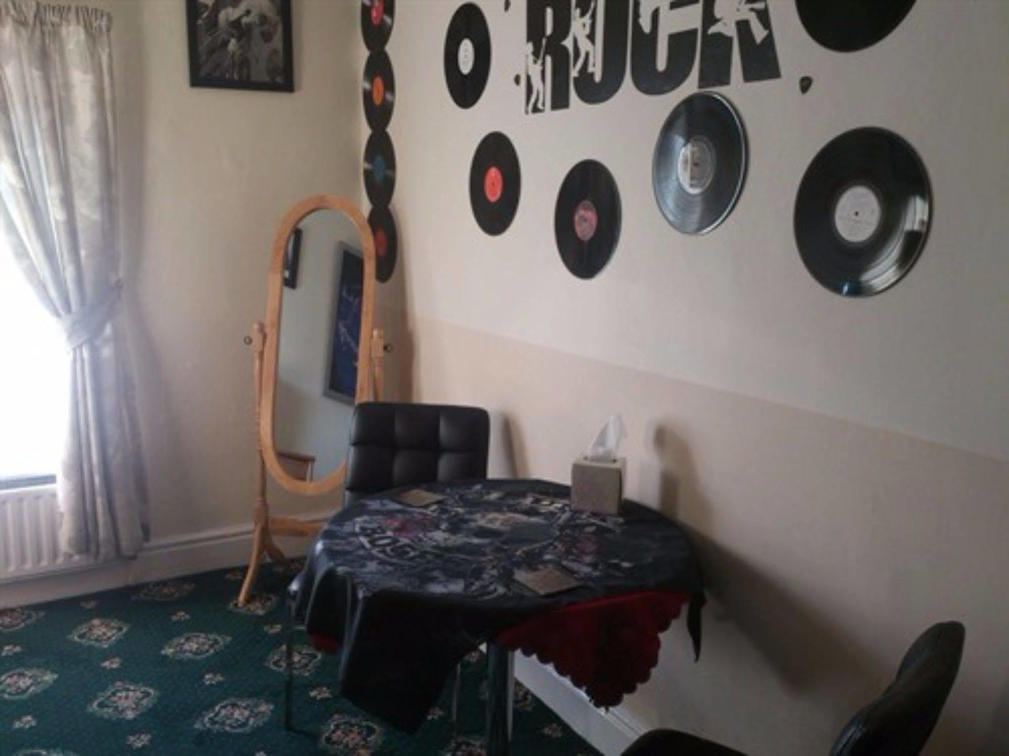 The Mercury, Blackpool - Over 21'S Only Exterior photo